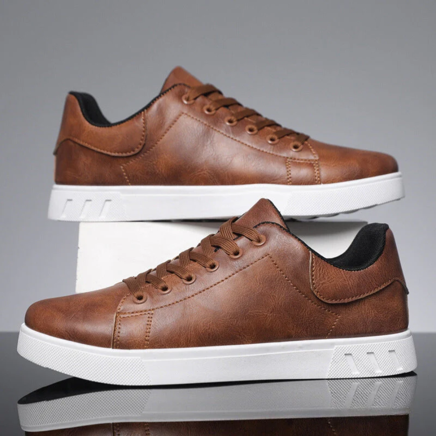 Men's casual lace-up sneakers