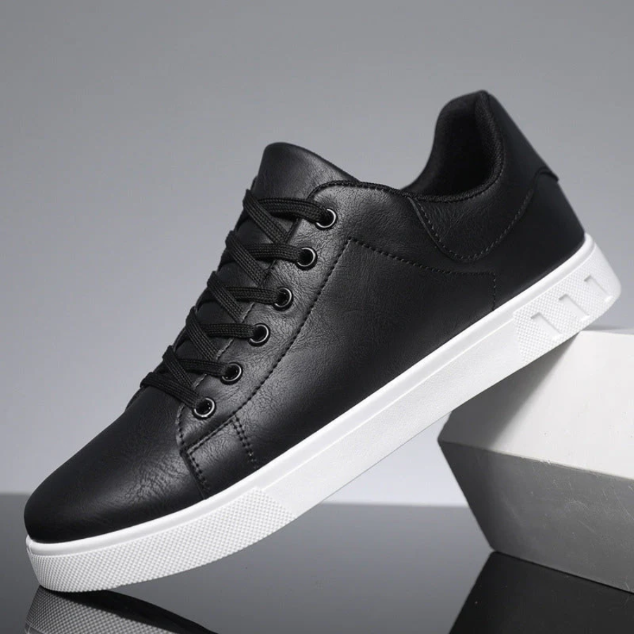 Men's casual lace-up sneakers