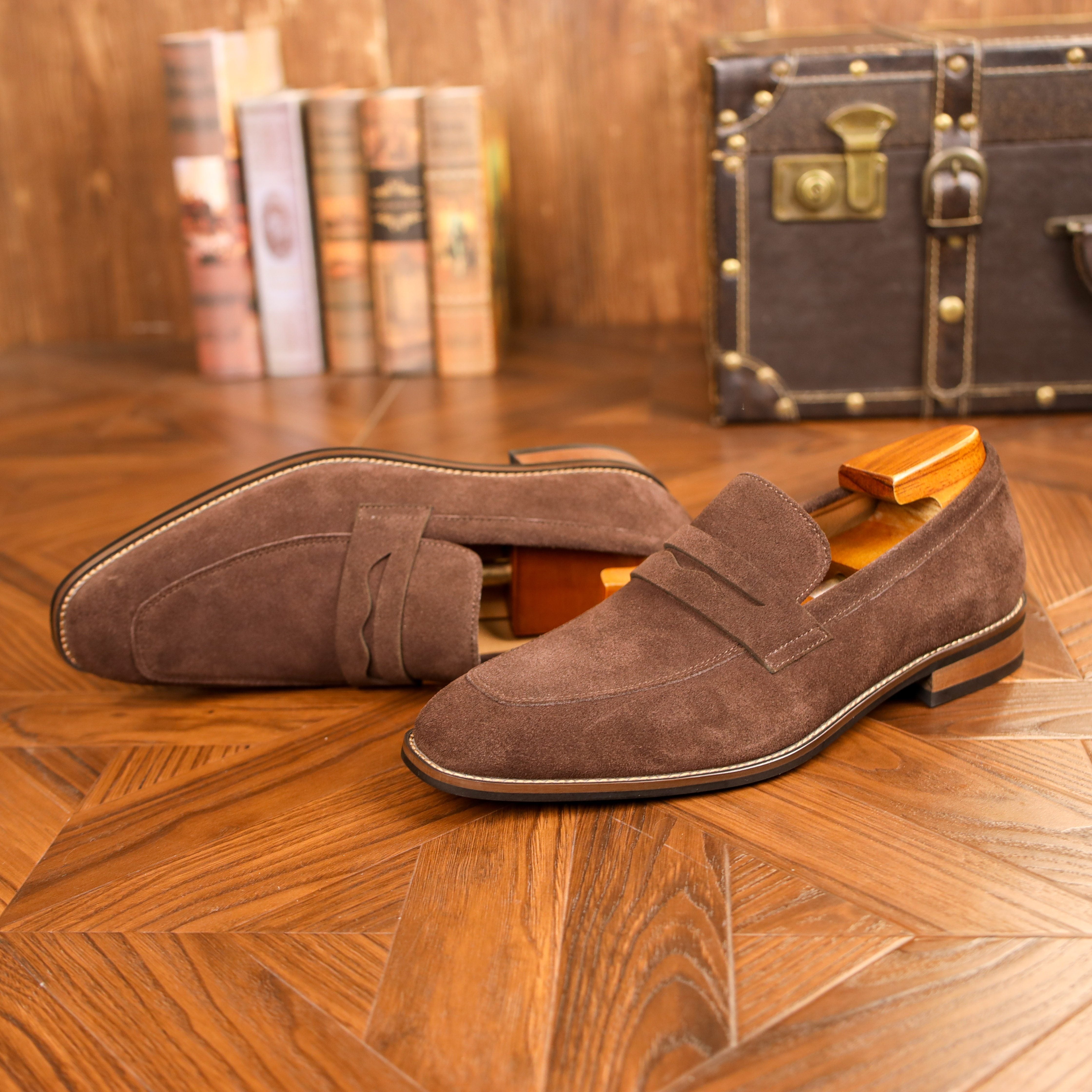 Men's slip-on loafers