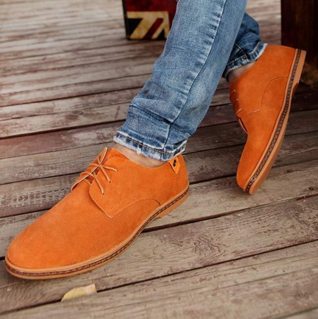 Men's comfortable lace-up shoes