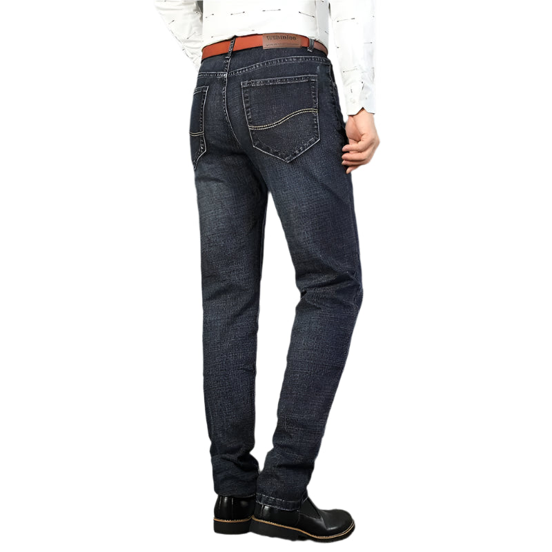 Men’s classic straight-leg denim jeans